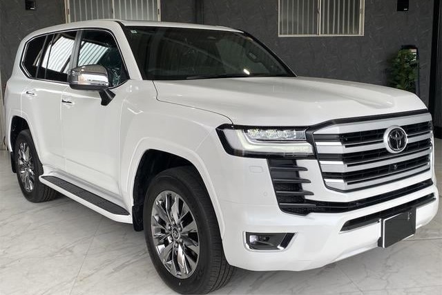 TOYOTA LAND CRUISER FJA300W  5km