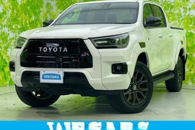 TOYOTA HILUX SPORTS PICKUP 