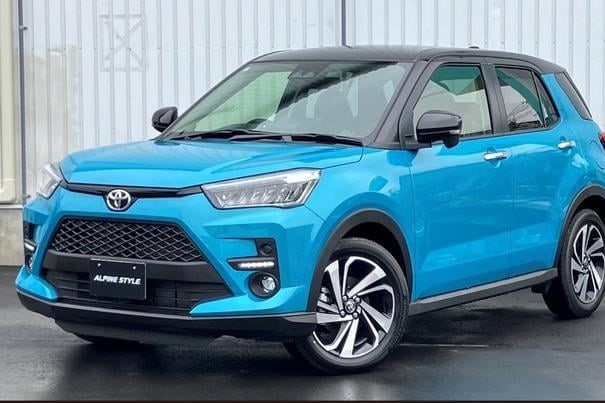 TOYOTA RAIZE BLACK TOP  1000CC A210A  2024/5